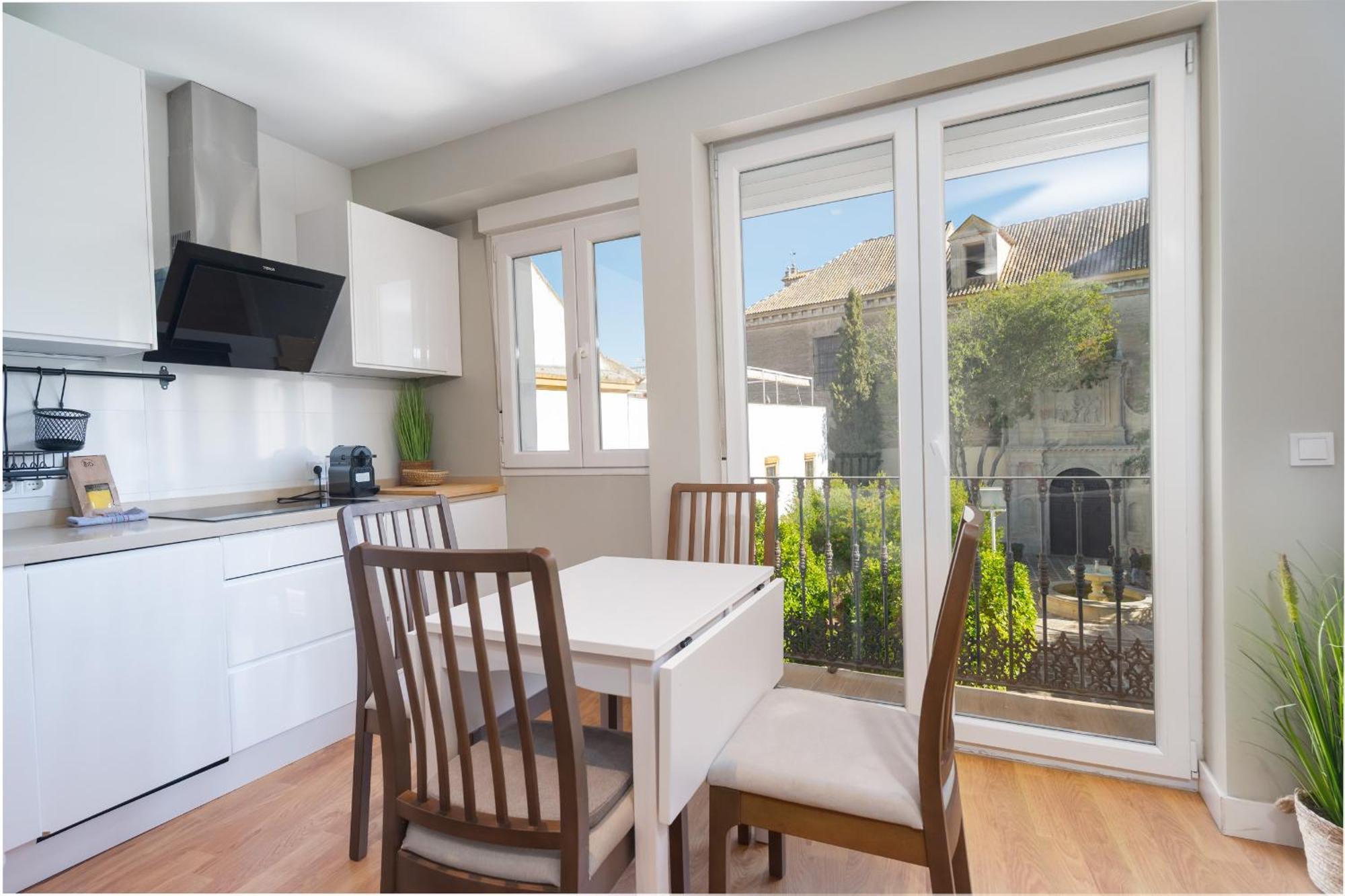 With Views -santa Isabel Square- 2bd1bth * Séville