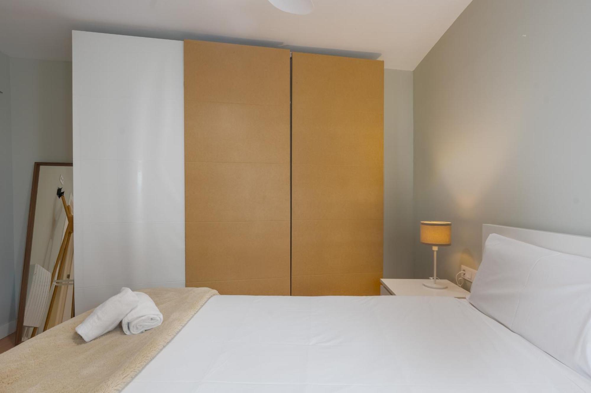 With Views -santa Isabel Square- 2bd1bth Apartamento *